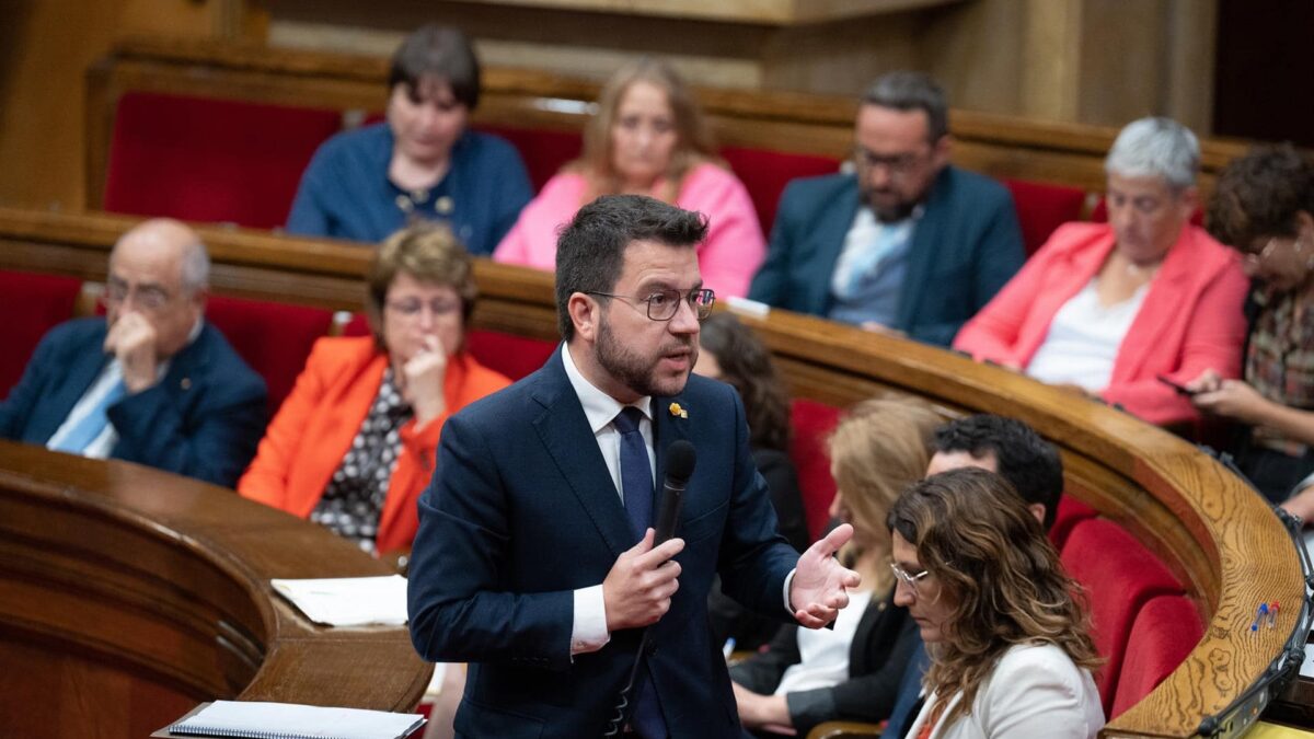 Aragonès pide a Junts aparcar los «reproches» tras el pacto ERC-PSC en diputaciones