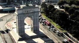 Las víctimas del franquismo denuncian a la Complutense por amparar el Arco de la Victoria