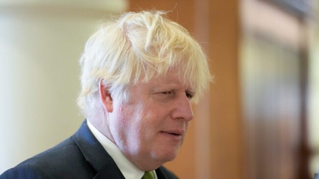Boris Johnson dimite como diputado en el Parlamento británico