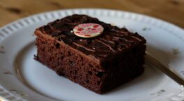 La receta saludable para preparar un bizcocho rápido de chocolate en el microondas