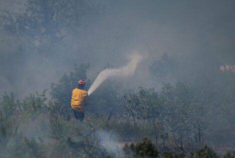 Los incendios de Canadá, en imágenes: 150 fuegos, miles de evacuados y EEUU, naranja