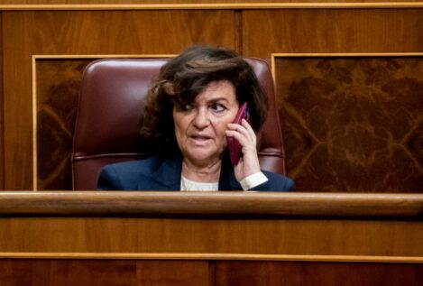 El PSOE urde su venganza contra las feministas y prevé excluir a Carmen Calvo de las listas