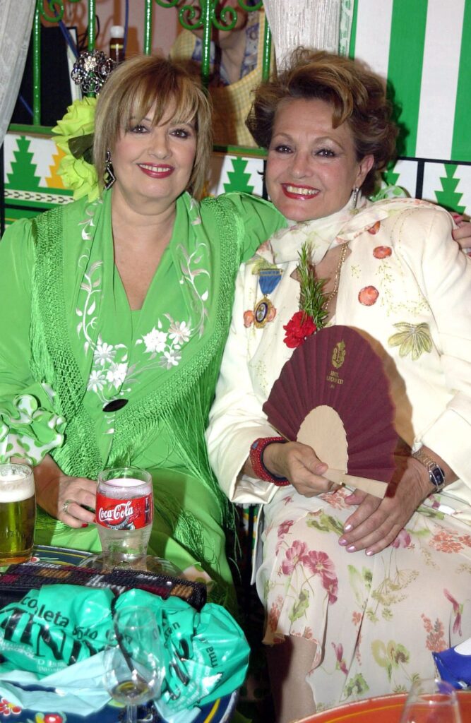 Carmen Sevilla y María Teresa Campos en la Feria de Abril