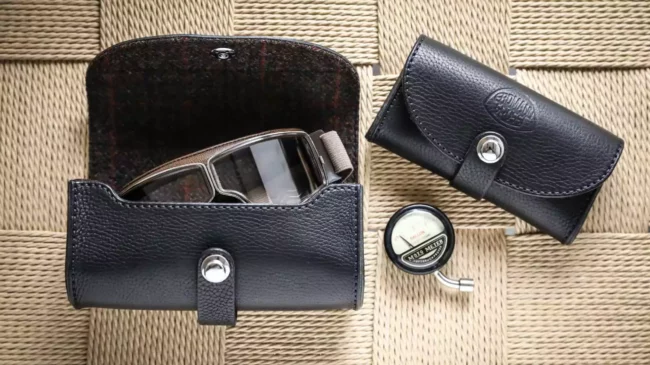 Una funda de gafas para los amantes de los coches clásicos