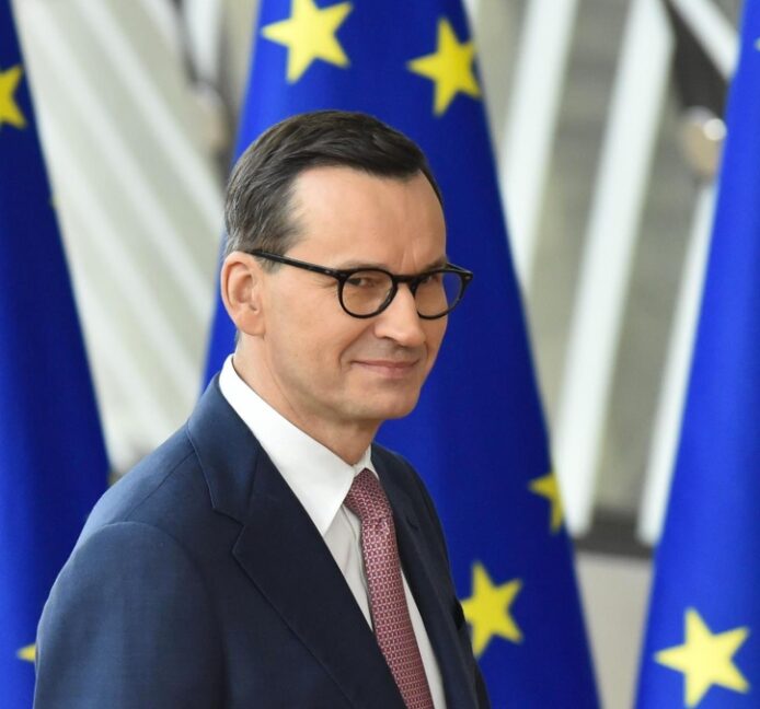 La Comisión Europea expedienta a Polonia por su nueva ley para inhabilitar a cargos públicos