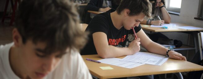 El Govern facilita la elección de catalán por delante del castellano en la selectividad