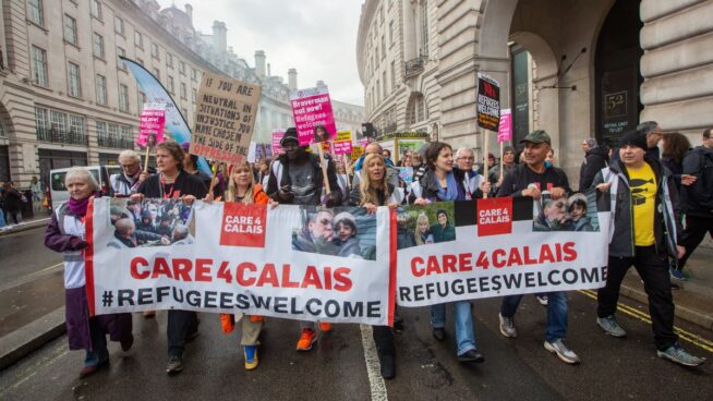 La Justicia de Reino Unido declara ilegal el plan de deportación de inmigrantes a Ruanda