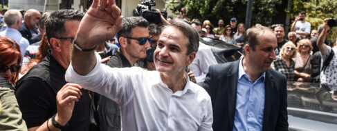 Los conservadores consiguen la mayoría absoluta en las elecciones de Grecia