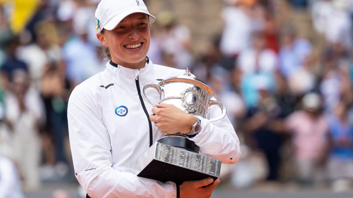 Iga Swiatek evita la sorpresa ante Muchova y conquista su tercer Roland Garros