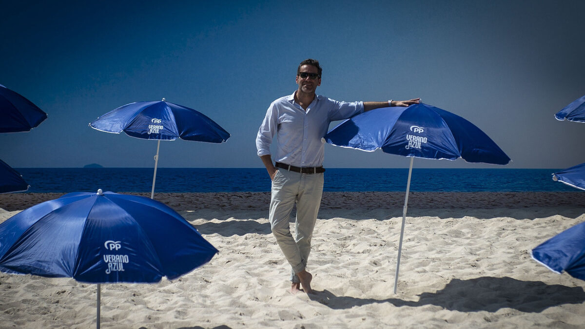 Polémica en redes por la campaña ‘Verano Azul’ del PP: «Madrid ya tiene la mejor playa»