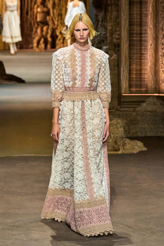 Vestido de crochet de Christian Dior