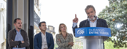 La Ertzaintza blinda Durango ante la posible visita de Otegi y la mano derecha de Ayuso