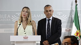Encuesta | ¿Acierta María Guardiola al pactar un Gobierno con Vox en Extremadura?
