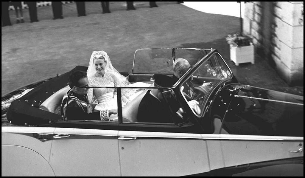 Grace Kelly y Rainiero III en su boda