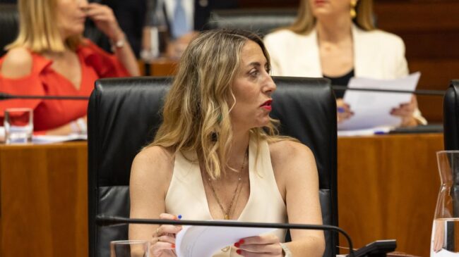 María Guardiola espera que Vox recapacite y «pueda apoyar un Gobierno de cambio»