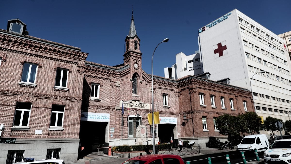 El Hospital de la Cruz Roja de Madrid lleva un año sin patólogo al frente del servicio
