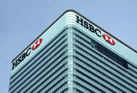 El HSBC planea cambiar de sede de Londres: de Canary Wharf a una ubicación más modesta