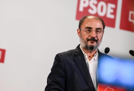 Lambán afirma que «en absoluto» cuestiona el liderazgo de Pedro Sánchez