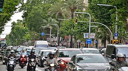 Detenidos asaltantes de motos aparcadas en Barcelona que vendían vehículos por piezas