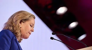 Calviño enmudece en la UE al preguntarle por Ábalos, los fondos y su conversión nuclear