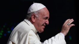 El Papa reanuda su trabajo desde la habitación del hospital tras la operación del miércoles