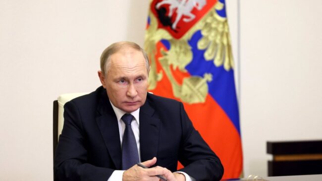 Un asesor de Putin afirma que Occidente boicoteó la paz con Ucrania en marzo de 2022