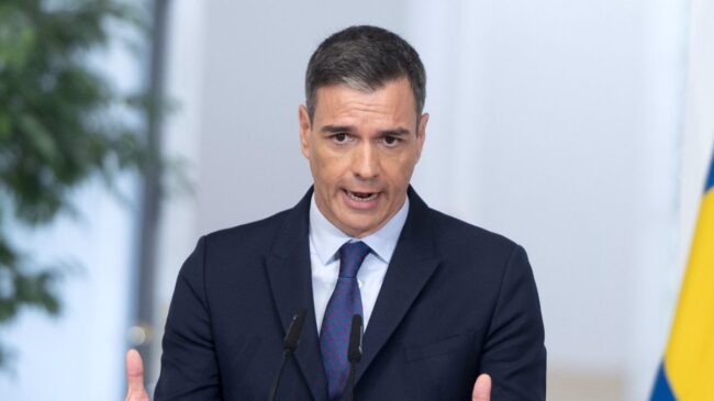 Sánchez avisa del «riesgo» presupuestario si Feijóo deroga medidas acordadas con Bruselas