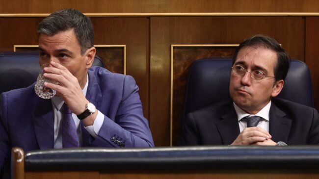 Sánchez coloca a su jefe de gabinete y tres ministros en la lista del PSOE por Madrid