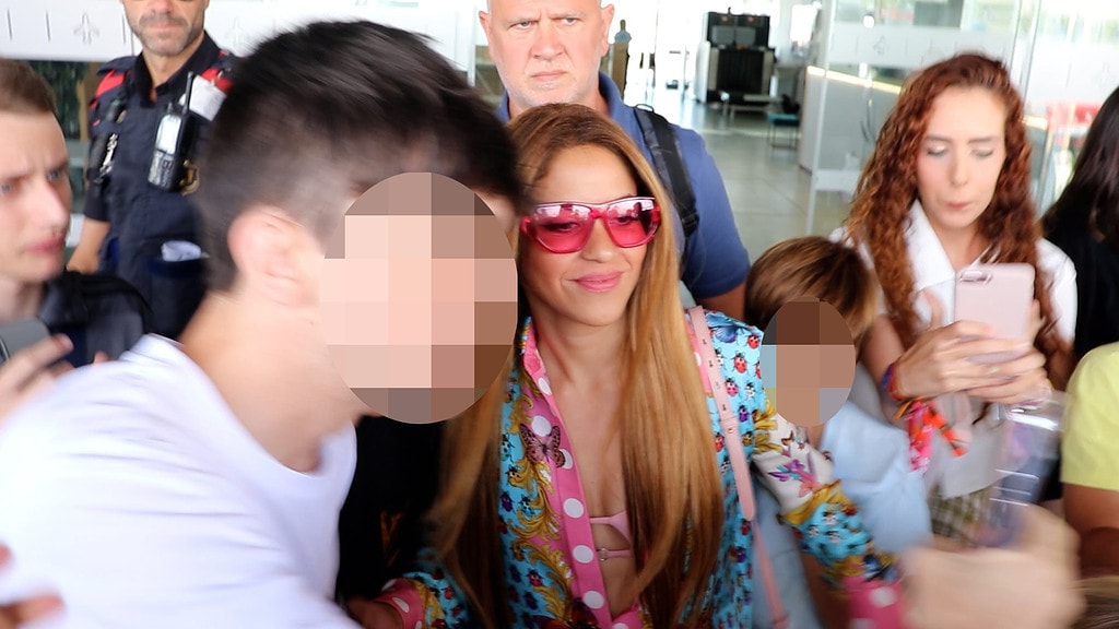 Shakira llegando a Barcelona