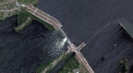 Ucrania y Rusia cruzan acusaciones sobre la destrucción de la presa de Kajovka, en Jersón