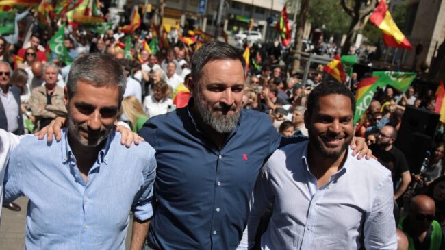 Vox renuncia a la vía judicial en Barcelona y este sábado será investido un nuevo alcalde