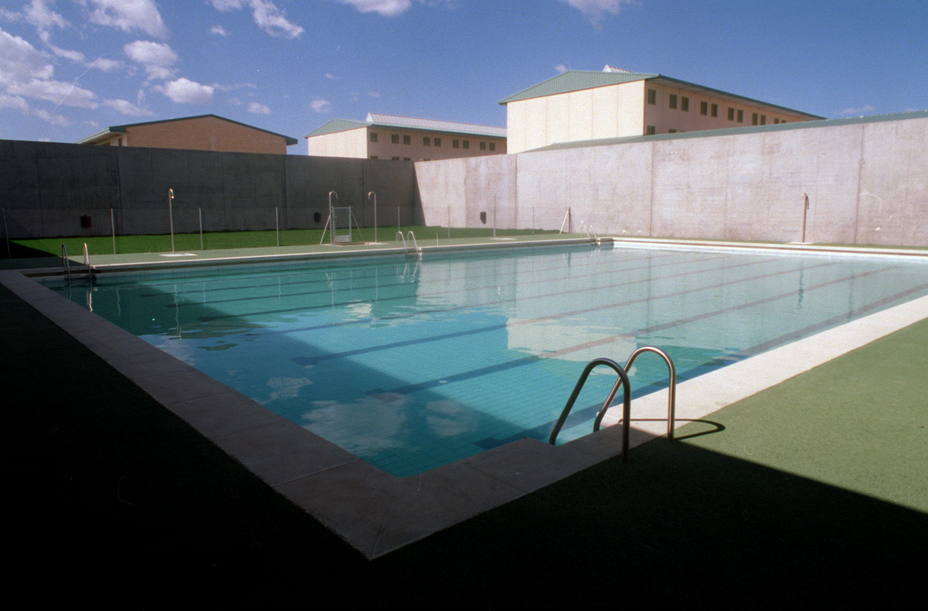 Interior abre piscinas en diez cárceles, pero solo habrá un chapuzón por preso cada día
