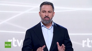 Abascal: «Lo que hace la ley trans es corromper a los niños en los colegios»