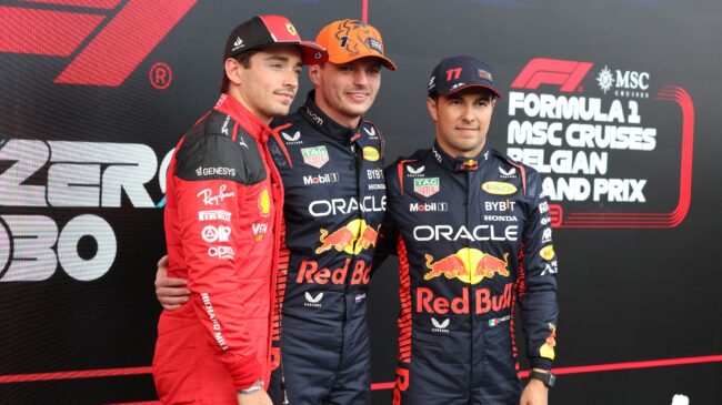 Leclerc se lleva la pole tras la sanción de Verstappen: Sainz cuarto y Alonso noveno