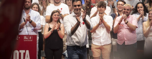 El PSOE cambia de votantes: pierde el centro y logra el 20% de los apoyos de ERC y Podemos