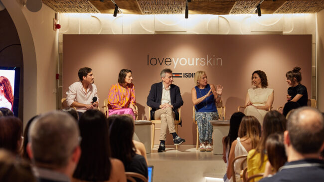 ISDIN presenta ‘Love your skin’, un libro que aboga por “amar” la piel para una vida sana y feliz