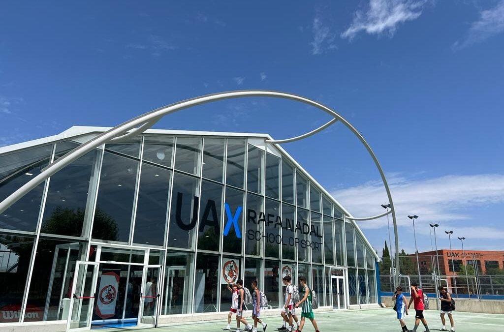 La Escuela de Deporte de la Universidad Alfonso X El Sabio, UAX Rafa Nadal School of Sport, acoge el I Campus Drafteados Calderón