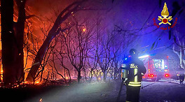 Al menos cuatro muertos por los incendios en el sur de Italia