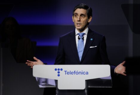 La CNMC multa a Telefónica con cinco millones por incumplimientos en su fusión con DTS