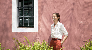 Espíritu artesanal en muebles de diseño contemporáneo
