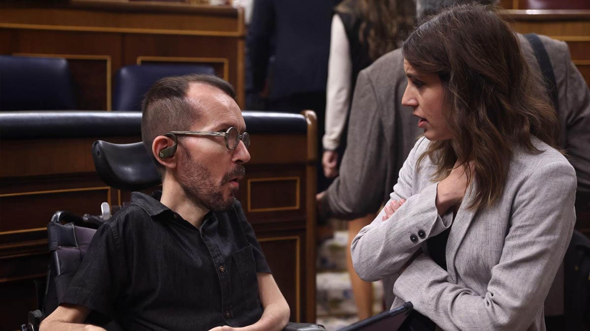 Echenique se despide del Congreso  reivindicando a Montero y de «hacer ruido»