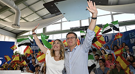 Feijóo presume del pacto «transparente» PP-Vox en Extremadura