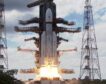 La India lanza su misión al inexplorado polo sur de la Luna