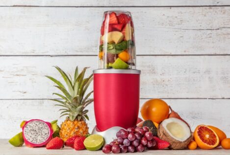 Prepara los zumos de frutas más virales del verano con esta batidora de mano ¡ahora rebajada en MediaMarkt!