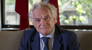 Ultimátum empresarial: industria y empleo caerán si no se invierte más en red eléctrica