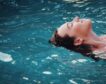 Más allá de nadar: los mejores ejercicios para adelgazar bajo el agua este verano