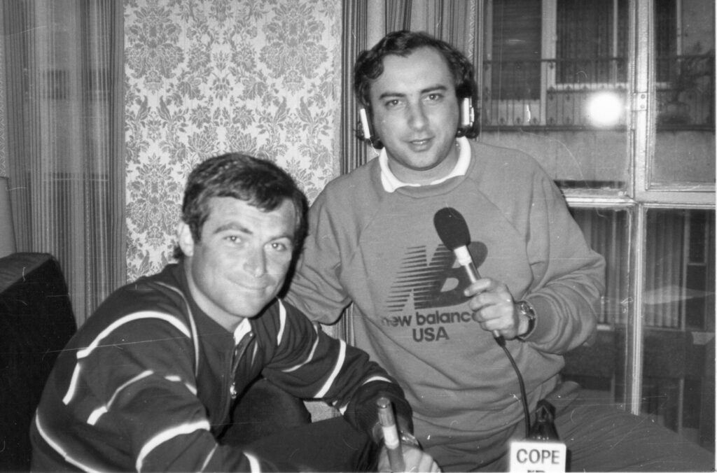 Pedro Pablo Parrado, con Bernard Hinault, 1983. 