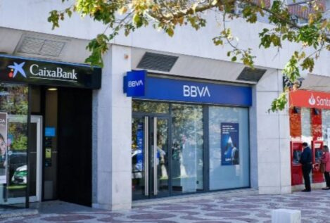 La banca solo paga el 1,3% del ahorro de los españoles pese a subir los intereses