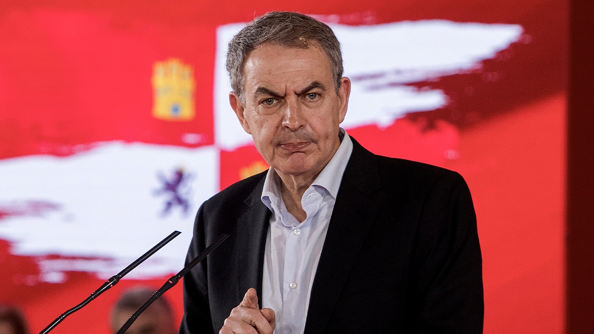 El extraño mensaje de Zapatero en un mitin del PSOE: «El infinito es el infinito»
