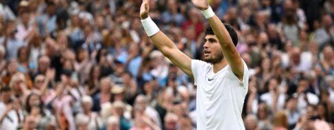 Alcaraz disputará la final de Wimbledon contra Djokovic tras derrotar a Medvedev
